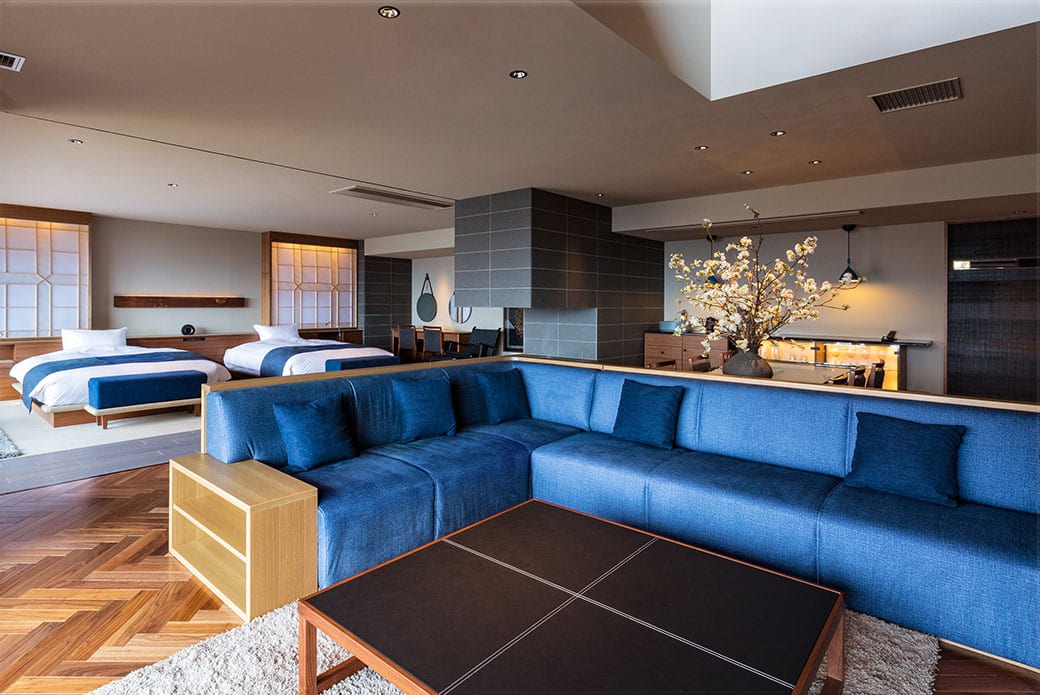 Ao no Za's suite with a private bath on Lake Shikotsu